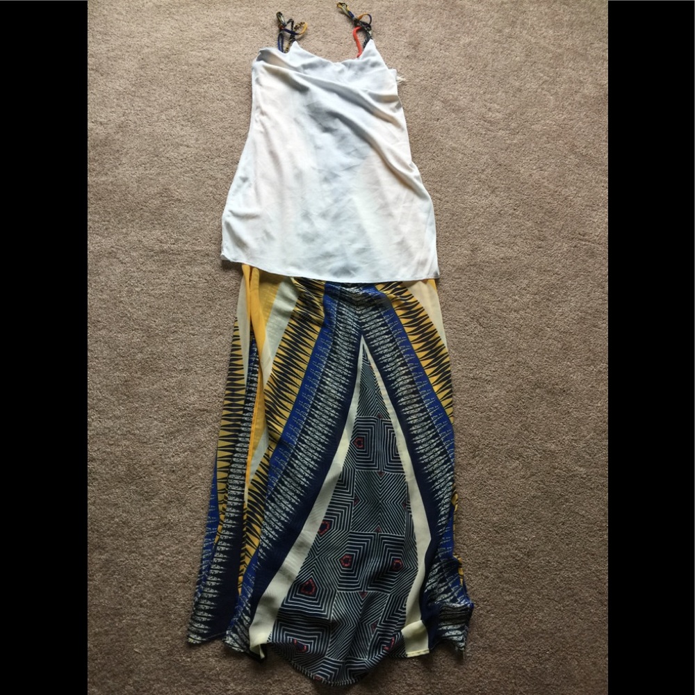 Dress - Picture 5 of 5